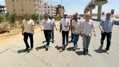 رئيس جهاز مدينة القاهرة الجديدة يتفقد أعمال تطوير الطرق والمحاور