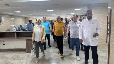 "الصحة": فريق الإدارة المركزية للطب العلاجي يتفقد مستشفيات قنا لمتابعة الخدمات المقدمة