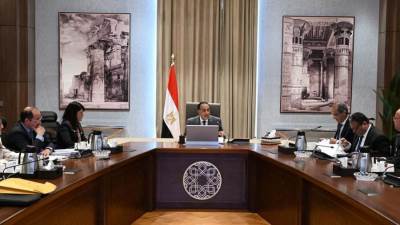 رئيس الوزراء يتابع جهود فض التشابكات المالية بين بنك الاستثمار وعدد من الجهات الحكومية