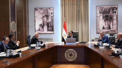 رئيس الوزراء يستعرض مقترحاً للاستغلال الأمثل سياحياً لمسار العائلة المقدسة
