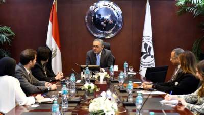 هيئتا الاستثمار في مصر وهونج كونج تبحثان مستقبل مناطق المال والأعمال في مصر