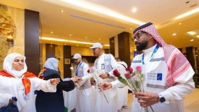 استقبال حافل لطلائع حجاج السياحة "المستوى الاقتصادي" وإتمام عملية تسكينهم بفنادق مكة المكرمة