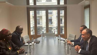 وزير الخارجية يلتقى مع وزيرة التكامل الأفريقي والشئون الخارجية السنغالية