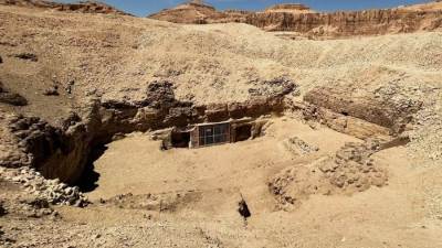 الكشف عن اسم وألقاب صاحب مقبرة Kampp23 بمنطقة العساسيف بالبر الغربي بالأقصر