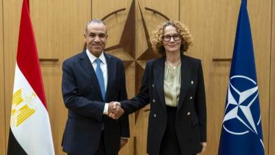  وزير الخارجية والهجرة يجتمع مع مجلس حلف الشمال الأطلسى "الناتو"