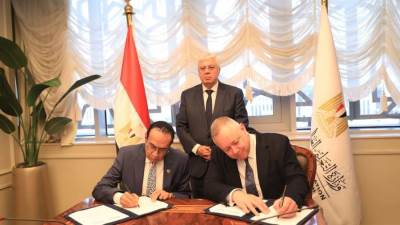 وزير التعليم العالي يشهد توقيع مذكرة تفاهم بين جامعة إيست لندن وجامعة إيست كابيتال (تحت التأسيس)