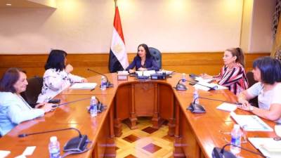 وزيرة التضامن تبحث تعزيز الشراكة بين صندوق دعم الصناعات الريفية والبيئية ومؤسسة دلتا لريادة الأعمال المجتمعية