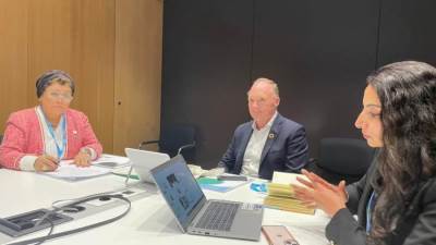 نائب وزير الصحة تبحث مع وفد منظمة الصحة العالمية واليونيسف تعزيز الحوكمة ووضع خارطة طريق مستقبلية