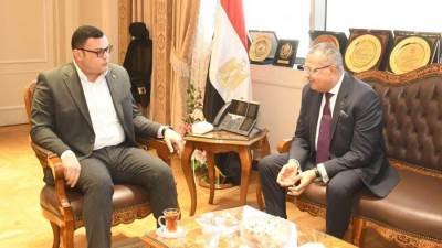 وزير الاسكان ومحافظ جنوب سيناء يتابعان المشروعات المشتركة بالمحافظة