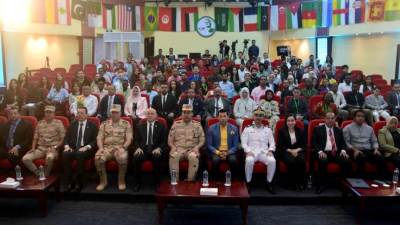 القوات المسلحة تنظم زيارات ميدانية لوفد من الشباب المصرى والأجنبى لعدد من المنشآت العسكرية