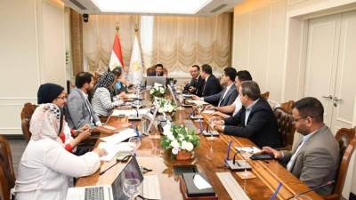 وزير الشباب والرياضة يبحث إطلاق حزمة برامج وأنشطة لتنمية النشء والتنمية المتكاملة