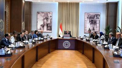 رئيس الوزراء يستعرض تحديات قطاع صناعة الحديد والصلب وآليات وخطوات النهوض به