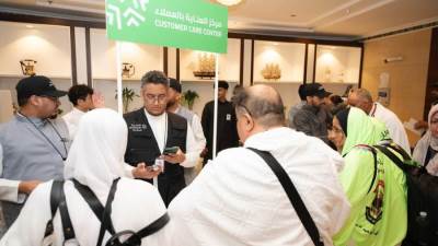 وزيرة التضامن تتابع عمليات تفويج حجاج الجمعيات الأهلية للأراضي المقدسة