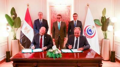 وزير الصحة يشهد توقيع بروتوكول تعاون مع شركة "فيليبس" بهدف دعم الصناعة المحلية وتعزيز وجود المنتجات المصرية في سوق التكنولوجيا الصحية