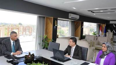 محافظ أسوان يستقبل وفد صندوق مكافحة وعلاج  الإدمان لتكثيف الجهود ورفع الوعي بخطورة تعاطي المواد المخدرة