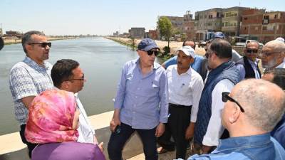 وزير الري يتفقد حالة ترعة السلام ومحطتى السلام 2 & 3 بمحافظة الشرقية للاطمئنان على حالة المنظومة المائية