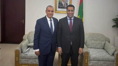 لقاء بين وزير الخارجية والهجرة والوزير الأول الموريتاني في نواكشوط
