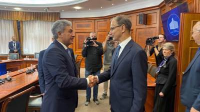 وزير السياحة يستهل زيارته الرسمية لجمهورية صربيا بلقاء رئيس وزراء صربيا لبحث التعاون