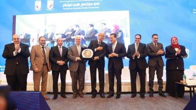 خالد عبدالغفار : الابتكار الطبي فتح آفاقًا واعدة لعلاجات متقدمة تُسهم في تحسين جودة الحياة