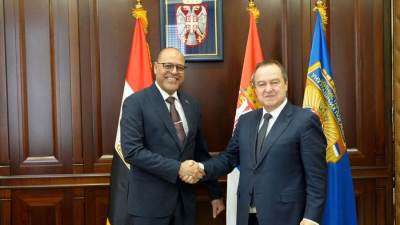 وزير العمل يلتقي وزير الداخلية الصربي وخطة للربط الإلكتروني بين البلدين لتسهيل تنقل الأيدي العاملة