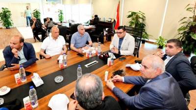 وزير الإسكان يعقد اجتماعاً بمقر جهاز العلمين الجديدة لمتابعة موقف تسليم وتشغيل المشروعات التنموية بالمدينة