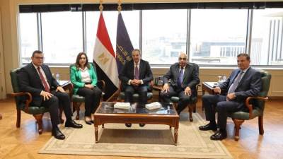 وزراء الاتصالات والتنمية المحلية والعدل و الإسكان و الزراعة يجتمعون لمتابعة الموقف الحالي لمنظومة الرقم القومي العقاري