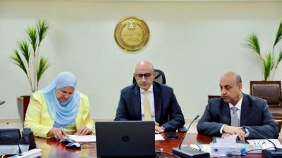 وزير التعليم يتابع امتحانات الدبلومات الفنية من غرفة العمليات المركزية بمقر الوزارة بالعاصمة الإدارية