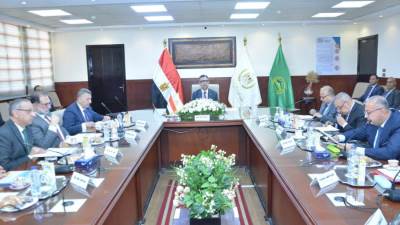 وزير التموين يترأس اجتماع الجمعية العامة للشركة المصرية القابضة للصوامع والتخزين لمناقشة خطة العام الجديد