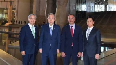 الأمين العام الأسبق لمنظمة الأمم المتحدة يزور المتحف المصري الكبير