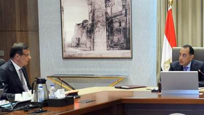 رئيس الوزراء يتابع إجراءات زيادة حجم المعروض من اللحوم الحمراء في الأسواق