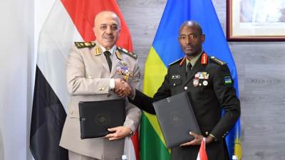 رئيس أركان حرب القوات المسلحة يعود إلى أرض الوطن عقب إنتهاء زيارته إلى رواندا‎