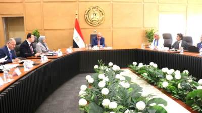 وزير الكهرباء يبحث مع وفد المفوضية الأوروبية سبل دعم وتعزيز الشراكة والتعاون في مجالات الكهرباء والطاقة المتجددة