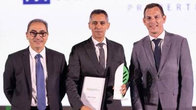 تكريم مصر إيطاليا العقارية بجائزة شنايدر إلكتريك للاستدامة 2024 في الشرق الأوسط وأفريقيا