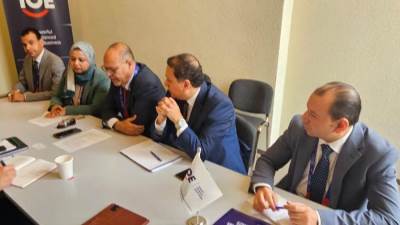 وزير العمل يلتقي وفدًا من المنظمة الدولية لاصحاب الأعمال لتفعيل التعاون في المجالات المشتركة 