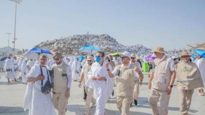 وزير الصحة يعقد اجتماعًا مع نظيره السعودي للاطمئنان على الحالة الصحية للحجاج المصريين