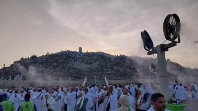 السياحة: نجاح نفرة كامل حجاج السياحة إلى المزدلفة بعد انتهاء تصعيدهم إلى عرفات