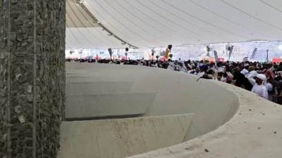 ضيوف الرحمن يختتمون رمي الجمرات في ثالث أيام التشريق