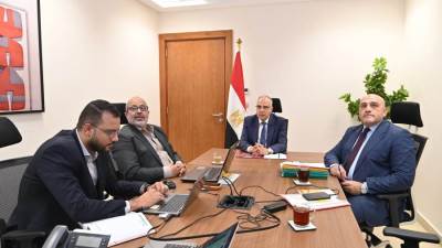 وزير الري يتابع أعمال حماية الشواطئ بسواحل مصر الشمالية