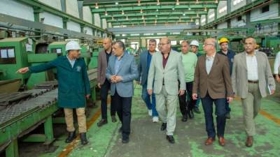 وزير الدولة للإنتاج الحربي يتابع مراحل التصنيع بشركة حلوان للصناعات الهندسية (مصنع 99 الحربي)