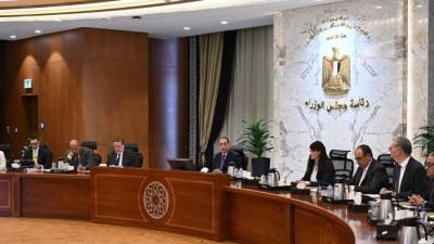 الحكومة: انتهاء العام المالي الحالي وفقًا للسقف المحدد للدين الخارجي دون زيادة