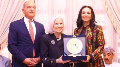 وزيرة التضامن الاجتماعي تكرم السفيرة هيفاء أبو غزالة تقديرًا لجهودها خلال فترة ولايتها لقطاع الشؤون الاجتماعية