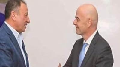 الخطيب يعتذر عن عدم حضور مونديال الأندية ويعرب عن تقديره لرئيس "فيفا"