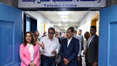 رئيس الوزراء يتفقد مستشفى وادي النطرون التخصصي