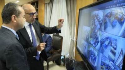 وزير التعليم يتابع لجان امتحانات الثانوية العامة بكاميرات المراقبة