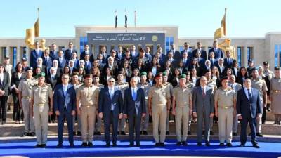 الأكاديمية العسكرية تنظم مراسم تخريج الدورة التدريبية رقم (8) للدفعة (57) ملحقين دبلوماسيين بعد إتمام فترة تأهيلهم