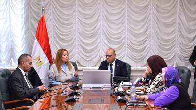 وزير العمل يبحث مع المدير التنفيذي للأكاديمية الوطنية للتدريب سبل تعزيز التعاون في الملفات المشتركة