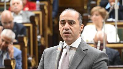 وزير الشئون النيابية يحضر جلسة موافقة مجلس النواب على قانون تنظيم ملكية الدولة في الشركات