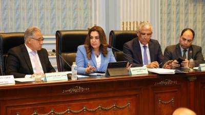 وزيرة التنمية: نسعي لتعزيز مساهمة القطاع الخاص في إدارة مشروعات البنية التحتية لمنظومة المخلفات الصلبة