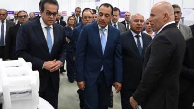 مدبولي يتفقد مشروع إنشاء أول مصنع في مصر والشرق الأوسط لإنتاج أجهزة السونار والرنين المغناطيسي بمدينة السادس من أكتوبر