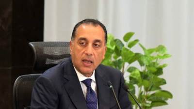 رئيس الوزراء يُتابع الموقف التنفيذى لعدد من المشروعات بمحافظة البحر الأحمر